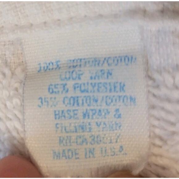 Vintage Disney Starring Mickey Mouse Cityscape Multicolor Bath Towel Made in USA - Picture 6 of 6